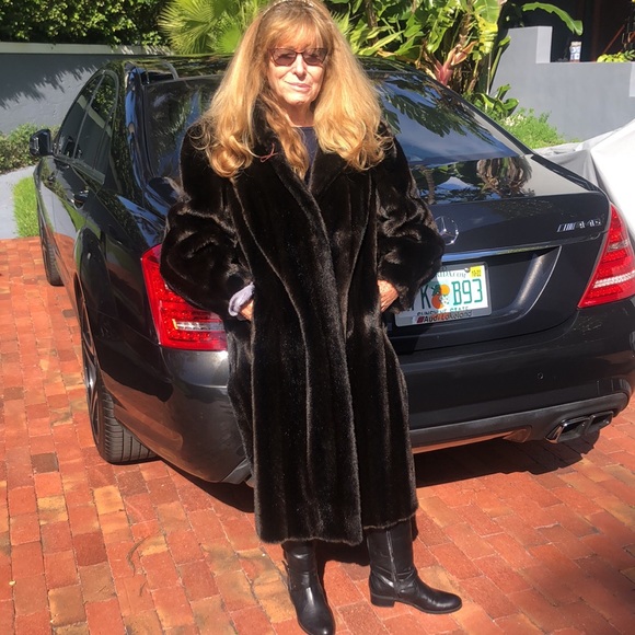 Jackets & Blazers - Stunning Vintage French full length faux fur l